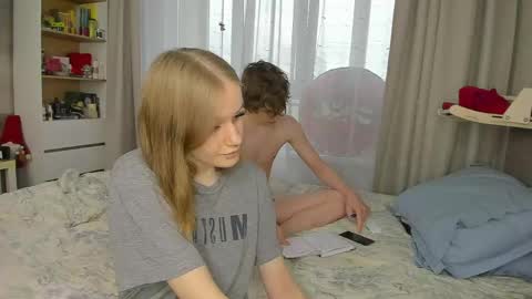 sosaguillypleasure online show from April 13, 2026, 10:32 am