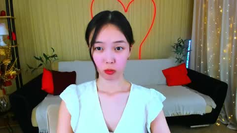 soulharmoonyy online show from April 23, 2026, 1:57 pm