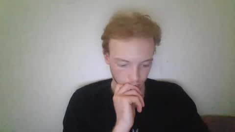 soumi854640 online show from April 6, 2026, 3:46 pm