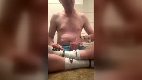Snapshot of southernblueyes chatting on April 18, 2026, 3:49 pm Southernblueyes online show from April 18, 2026, 3:49 pm
