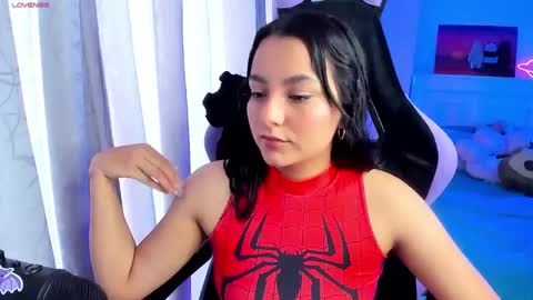 Lili online show from December 3, 2024, 9:01 pm