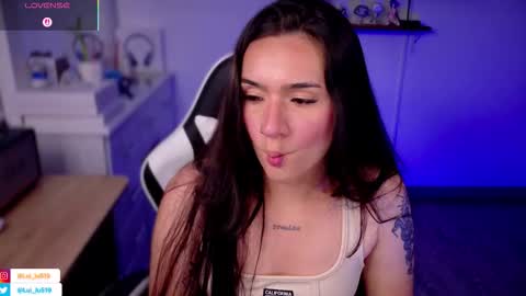 Luisa    online show from October 1, 2025, 10:49 pm