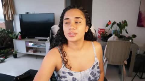 You want to talk to me more personal follow me in My Channel VIP  50 the discount       online show from October 22, 2025, 10:09 pm