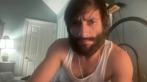 TrndSettrz online show from February 6, 2025, 5:25 am