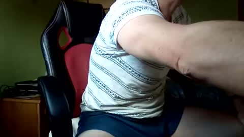 Manu  online show from September 9, 2025, 5:34 pm