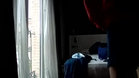 Manu  online show from September 29, 2025, 4:45 pm