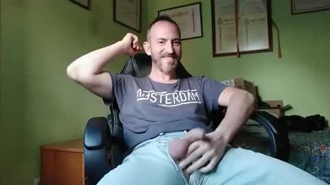 Manu  online show from October 5, 2025, 9:07 am