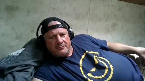 Slave online show from April 10, 2026, 4:33 pm