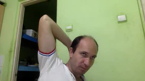 Snapshot of sparei7 chatting on October 24, 2025, 9:55 pm Snaiky online show from October 24, 2025, 9:55 pm