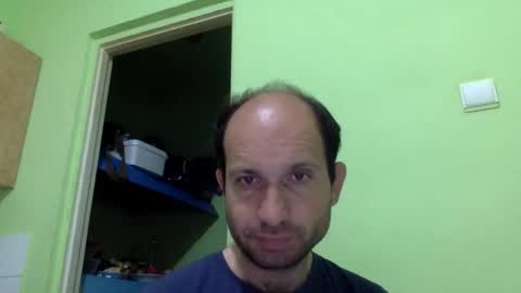 Snapshot of sparei7 chatting on May 4, 2026, 9:11 pm Snaiky online show from May 4, 2026, 9:11 pm