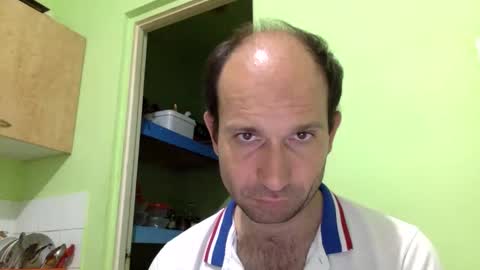 Snapshot of sparei7 chatting on May 11, 2026, 8:17 pm Snaiky online show from May 11, 2026, 8:17 pm