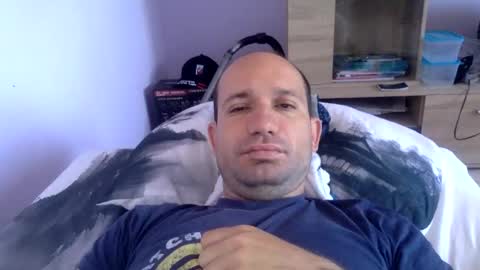 Snapshot of sparei7 chatting on May 18, 2026, 9:48 am Snaiky online show from May 18, 2026, 9:48 am