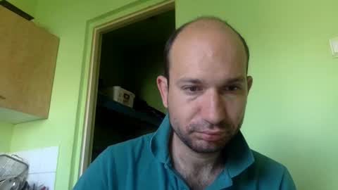 Snapshot of sparei7 chatting on May 23, 2026, 9:35 am Snaiky online show from May 23, 2026, 9:35 am
