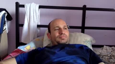 Snapshot of sparei7 chatting on May 31, 2026, 1:07 pm Snaiky online show from May 31, 2026, 1:07 pm
