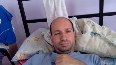 Snapshot of sparei7 chatting on June 1, 2026, 9:00 am Snaiky online show from June 1, 2026, 9:00 am