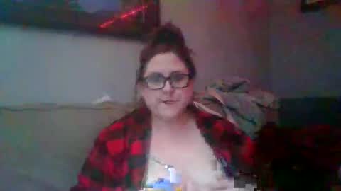 Snapshot of sparklelove69 chatting on May 7, 2026, 7:58 am Scottietee online show from May 7, 2026, 7:58 am