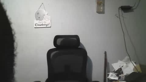 sparkles859037 online show from March 1, 2026, 7:43 am