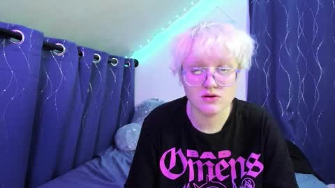 Atticus Pendragon online show from November 16, 2025, 7:36 am