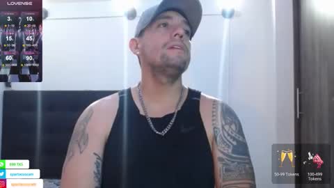 Snapshot of spartacus_cam chatting on December 17, 2024, 9:28 am     online show from December 17, 2024, 9:28 am