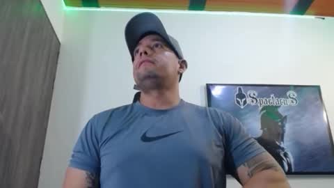 Snapshot of spartacus_cam chatting on October 9, 2025, 6:00 am     online show from October 9, 2025, 6:00 am