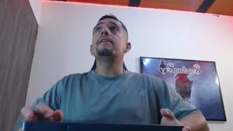     online show from December 22, 2025, 5:15 am