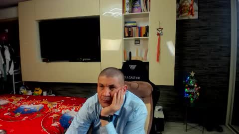 Snapshot of spartandaddy48 chatting on January 6, 2026, 6:00 pm Spartan online show from January 6, 2026, 6:00 pm