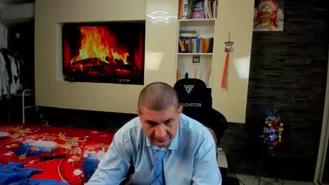 Snapshot of spartandaddy48 chatting on January 9, 2026, 11:24 am Spartan online show from January 9, 2026, 11:24 am