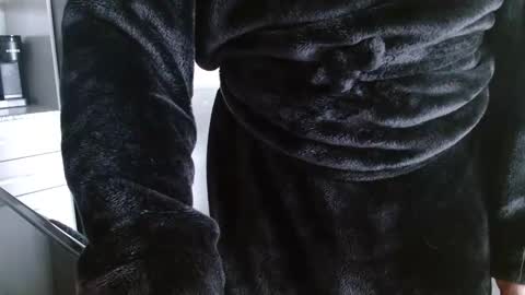 specialiest online show from March 9, 2026, 6:12 pm