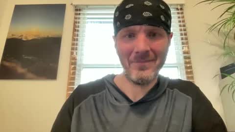 Snapshot of speppers chatting on December 31, 2024, 4:25 pm Peppers online show from December 31, 2024, 4:25 pm