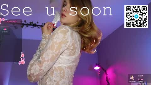 your sweet Jessy online show from April 21, 2026, 9:59 am