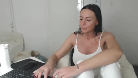 Carla online show from January 23, 2025, 9:07 pm