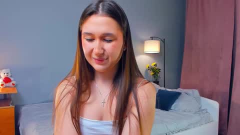 Elva online show from December 14, 2025, 7:07 pm