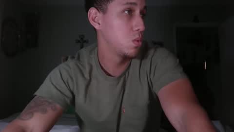Snapshot of spicey_couple222 chatting on December 4, 2024, 12:41 am spicey_couple222 online show from December 4, 2024, 12:41 am