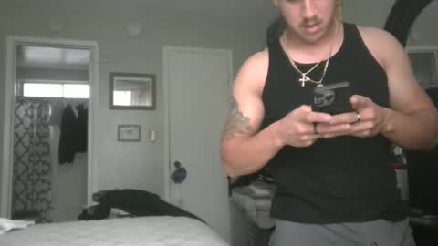 Snapshot of spicey_couple222 chatting on February 5, 2025, 12:20 am spicey_couple222 online show from February 5, 2025, 12:20 am