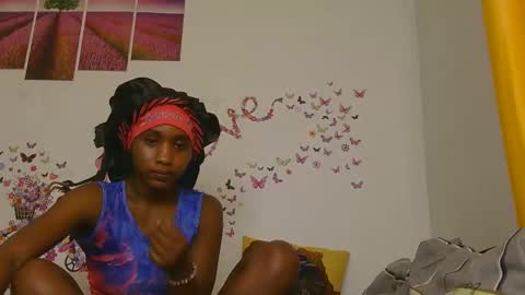 Snapshot of spicy_angels chatting on May 3, 2026, 9:48 am Quinter Cheeky online show from May 3, 2026, 9:48 am