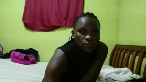 Snapshot of spicy_bella69 chatting on May 16, 2026, 8:18 pm spicy_bella69 online show from May 16, 2026, 8:18 pm