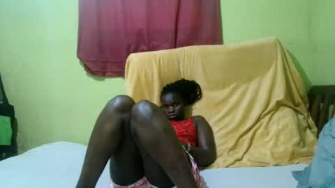 Snapshot of spicy_bella69 chatting on May 19, 2026, 6:31 am spicy_bella69 online show from May 19, 2026, 6:31 am