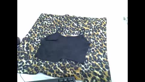 Kittle online show from November 1, 2025, 1:46 pm