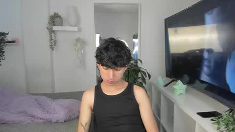 spider_baby_ online show from December 1, 2025, 8:14 pm