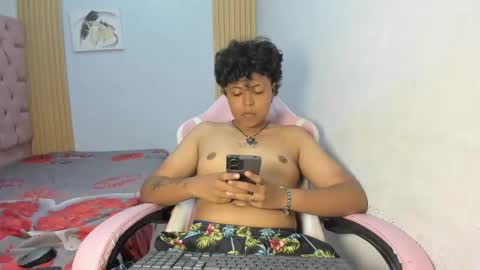 spiderdann_01 online show from March 5, 2026, 2:18 am