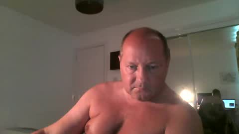 Snapshot of spidey1051a chatting on June 12, 2026, 10:47 am spidey1051a online show from June 12, 2026, 10:47 am
