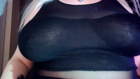 Snapshot of spinnerbitch chatting on March 20, 2026, 4:23 pm Vanessa Spade online show from March 20, 2026, 4:23 pm