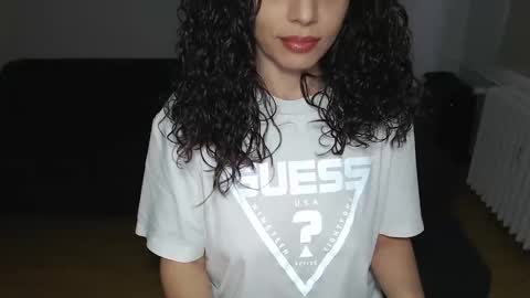 Snapshot of spoiled__doll chatting on December 6, 2024, 10:05 am Doll online show from December 6, 2024, 10:05 am