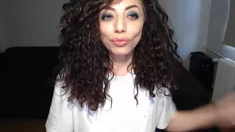 Snapshot of spoiled__doll chatting on December 14, 2024, 12:44 pm Doll online show from December 14, 2024, 12:44 pm