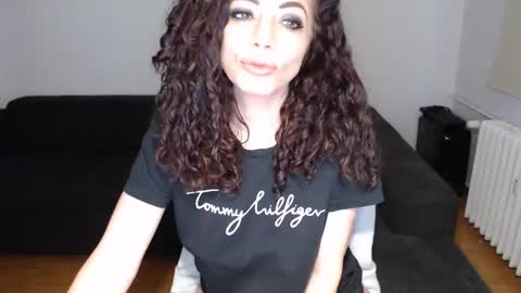 Snapshot of spoiled__doll chatting on December 16, 2024, 5:38 am Doll online show from December 16, 2024, 5:38 am