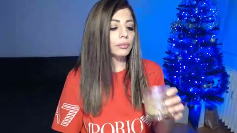 Snapshot of spoiled__doll chatting on December 26, 2024, 3:16 am Doll online show from December 26, 2024, 3:16 am