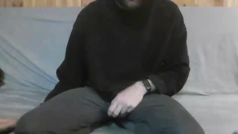 Snapshot of spokociuszek chatting on May 13, 2026, 1:30 pm spokociuszek online show from May 13, 2026, 1:30 pm