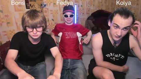 Snapshot of sponge_bob_spencer chatting on June 6, 2026, 6:23 pm Boris Fedya Kolya online show from June 6, 2026, 6:23 pm