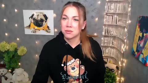 Snapshot of sport_tall_karina chatting on December 28, 2024, 9:20 am Karina online show from December 28, 2024, 9:20 am