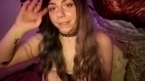 spunfoxxx online show from October 20, 2025, 7:47 pm